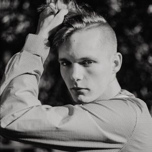 Meet your Posher, Collier